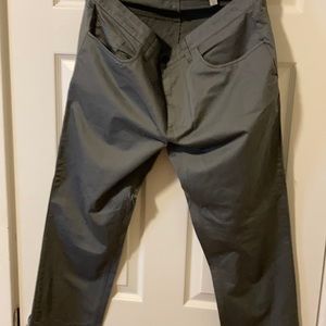 Kenneth Cole Reacton pants